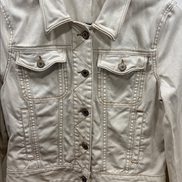 Free People Off-White Petite Classic Preppy Button Down Jean Jacket Size Small - Picture 4 of 6